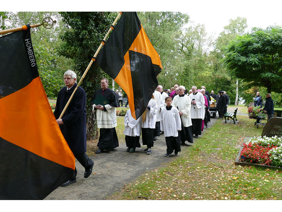 Pontifikalrequiem und Beisetzung von Weihbischof em. Johannes Kapp (Foto: Karl-Franz Thiede)